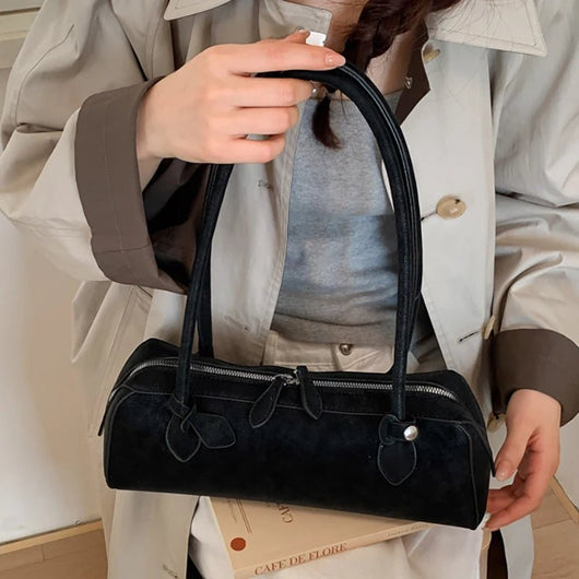 Adora Wildleder-Baguette-Tasche