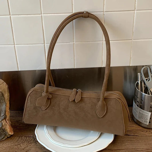Adora Wildleder-Baguette-Tasche